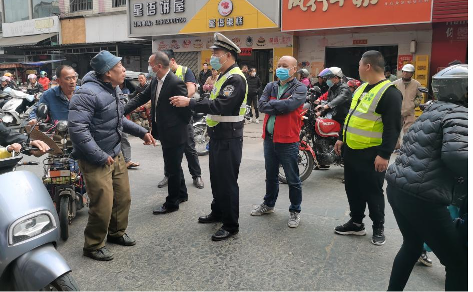 遂溪:全力筑牢安全防线 聚力护航“两会”安全3.png