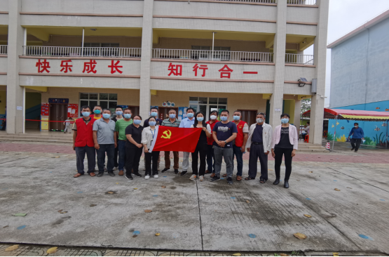 洋青镇先进典型事迹材料5.91248.png