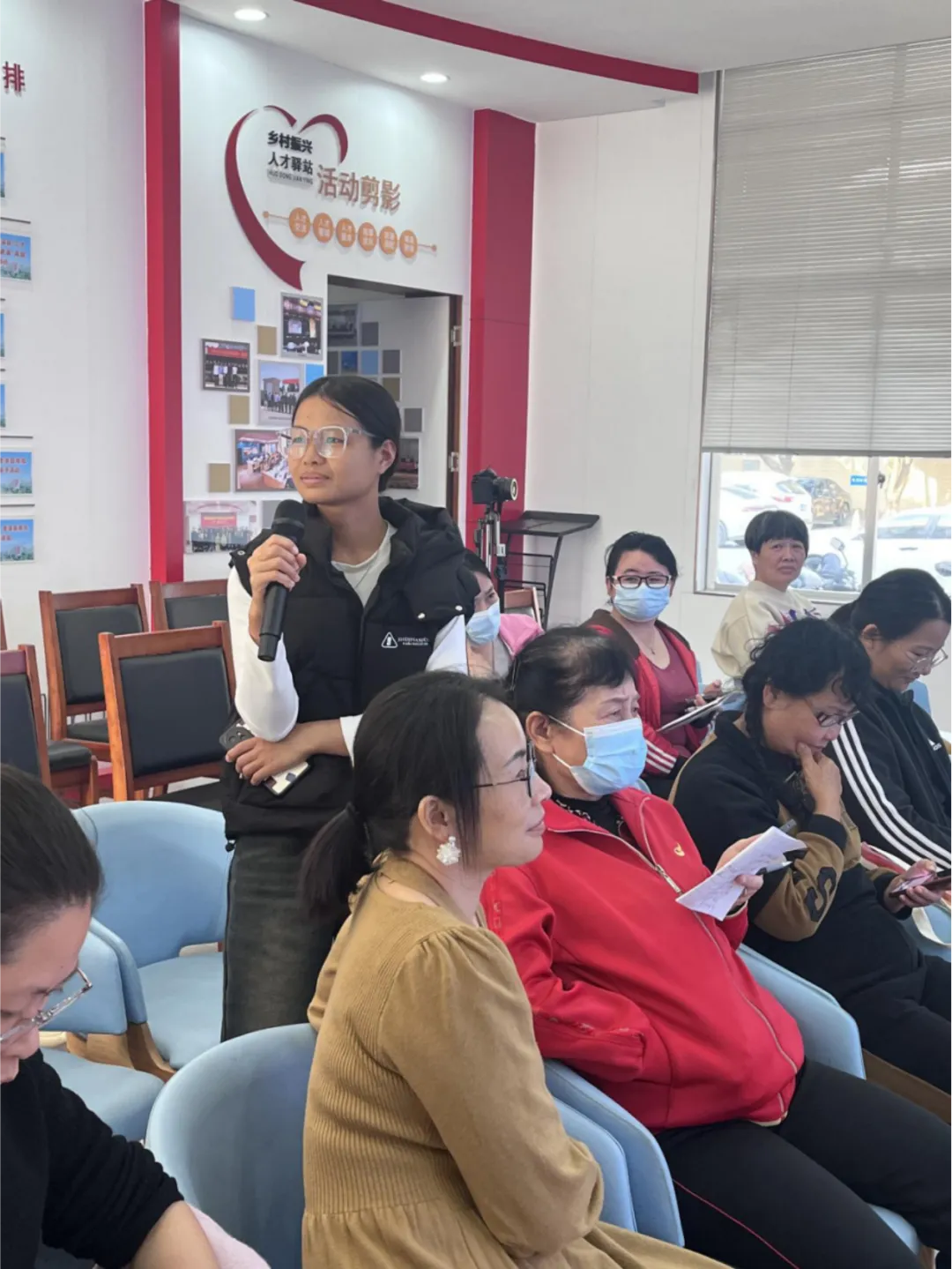 学习身边榜样 凝聚奋进力量｜遂溪县第四十期女性大讲坛开讲858.png